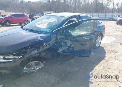 2018 Buick Regal Sportback Preferred из США, поврежденный, VIN W04GL6SXXJ1122468